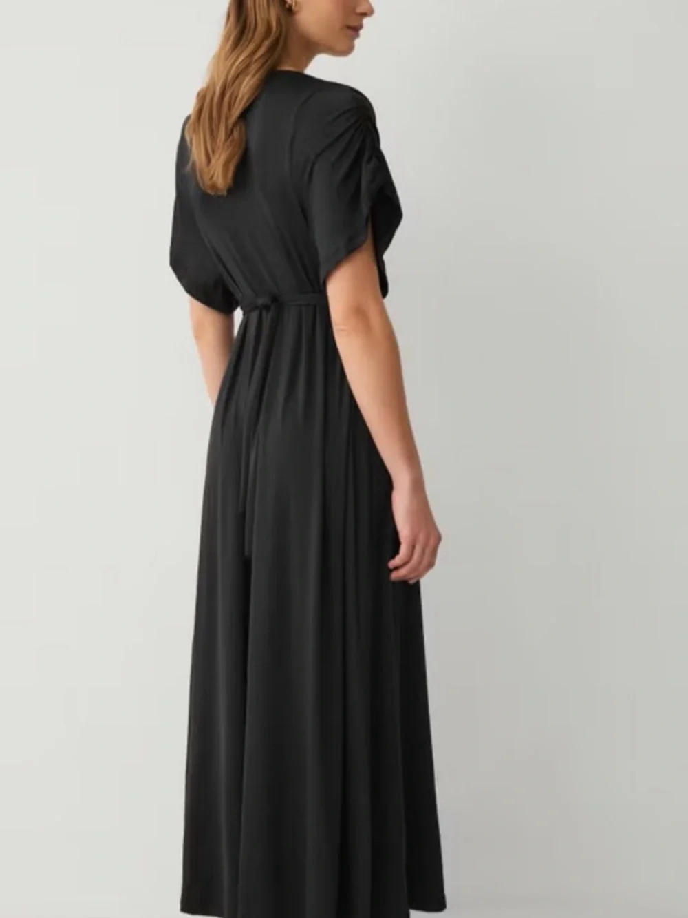 ellos Black V-Neck Puff Sleeve Maxi Dress - Picture 4 of 9